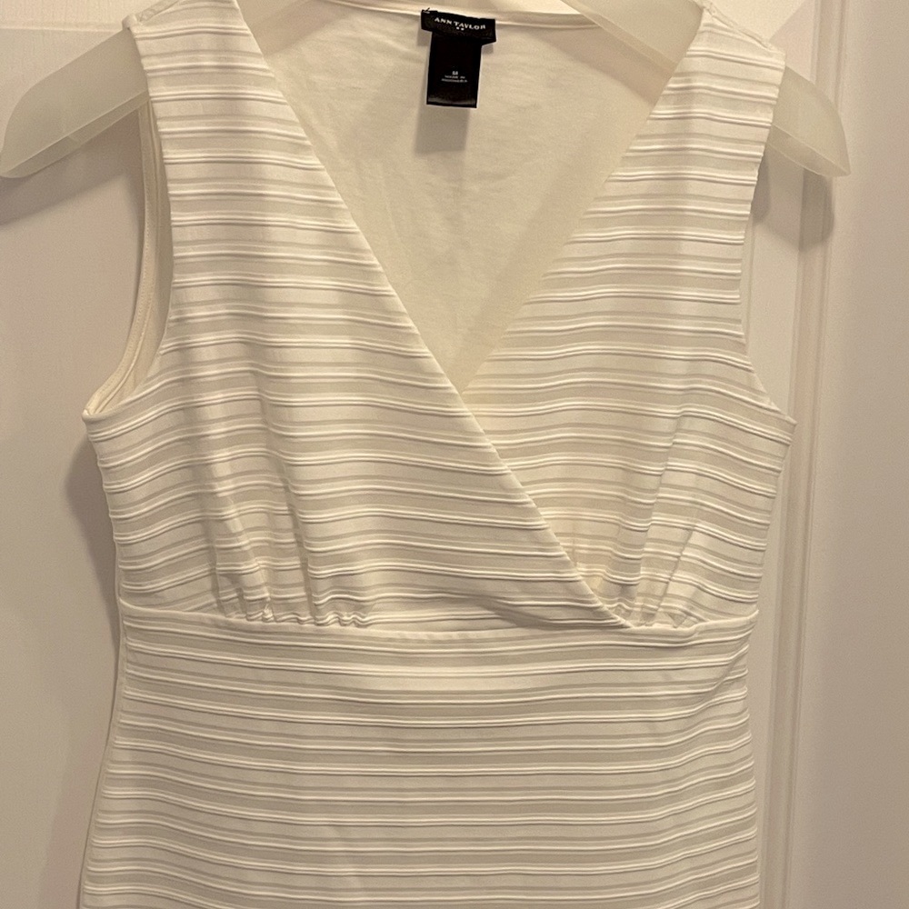 Ann Taylor cream crossover layering tank, Medium